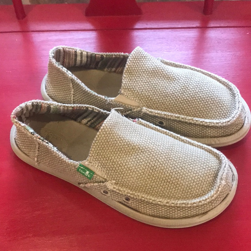 Sanuk slip on shoes